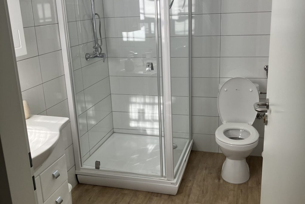 casa grande-camera da letto-bagno2-1